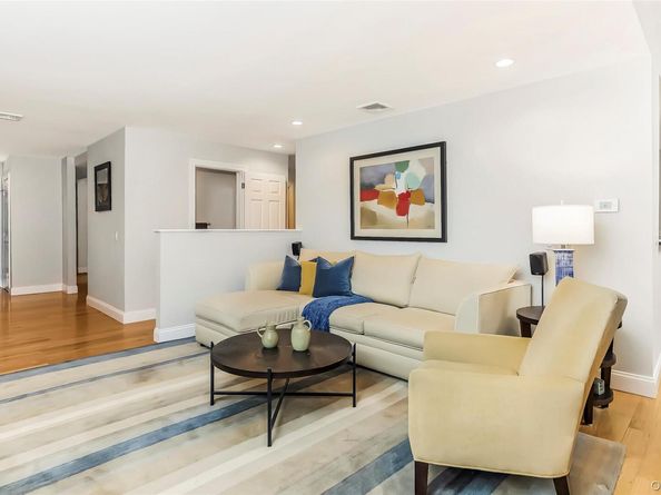 3 Sally's Path, East Hampton NY 11937