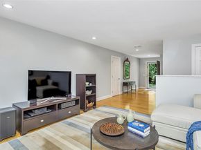 3 Sally's Path, East Hampton NY 11937