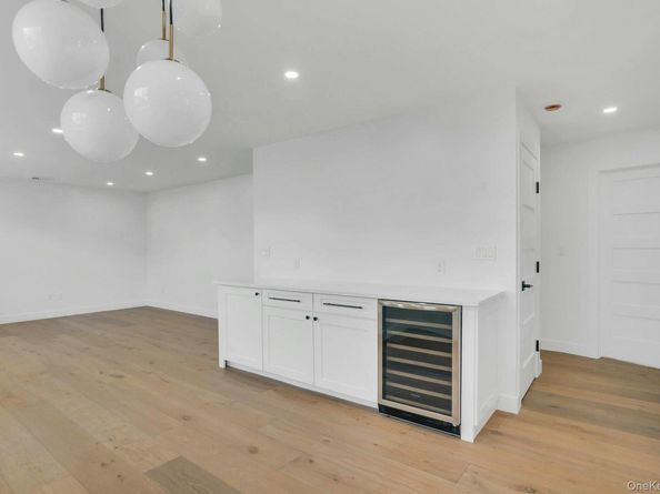 243 Lido Parkway, Lindenhurst NY 11757