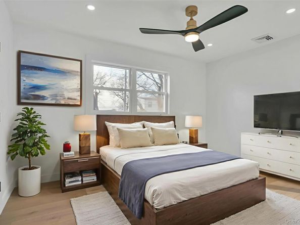 243 Lido Parkway, Lindenhurst NY 11757