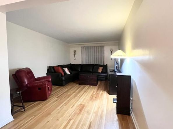 2080 Barnes Avenue 3B, Bronx NY 10462