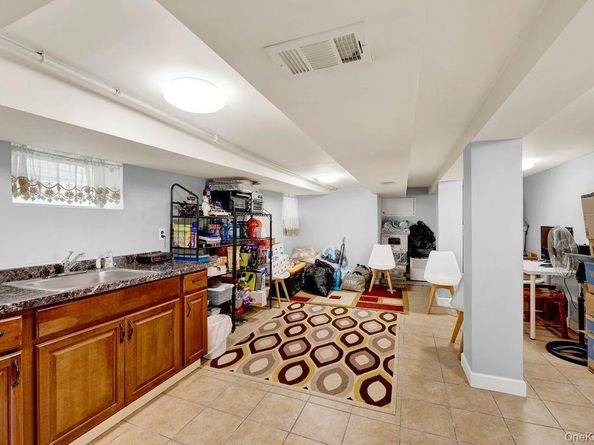 10222 85th Avenue, Richmond Hill North NY 11418