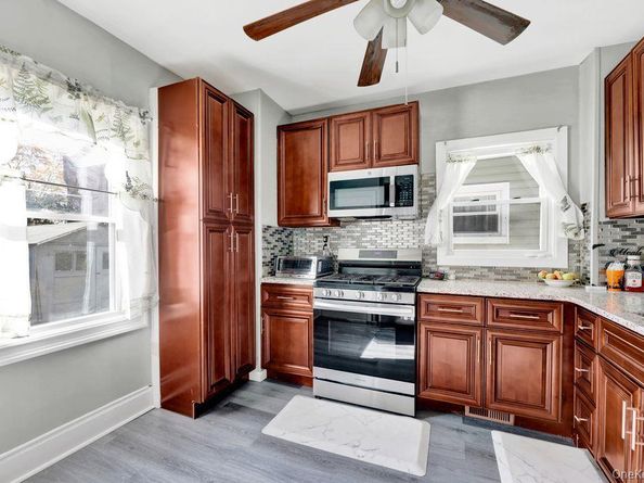 10222 85th Avenue, Richmond Hill North NY 11418