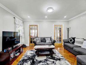 10222 85th Avenue, Richmond Hill North NY 11418