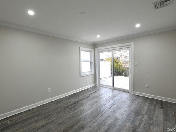 11 Bayview Avenue, Lawrence NY 11559