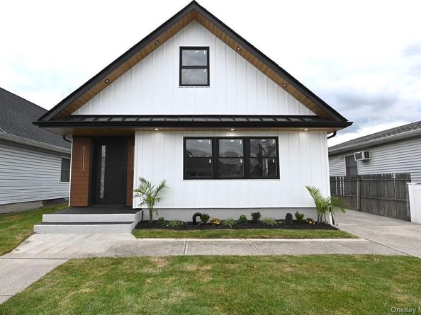 11 Bayview Avenue, Lawrence NY 11559