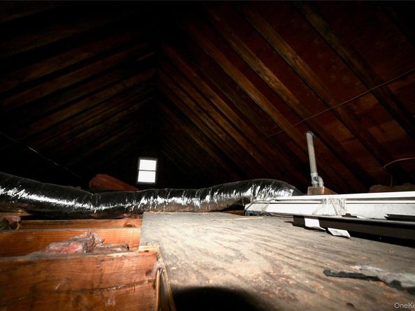 11 Bayview Avenue, Lawrence NY 11559