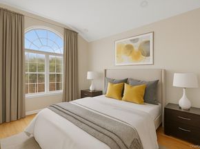 18 Brookville Way, Manorville NY 11949