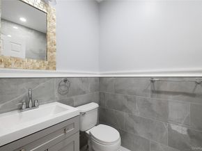 18 Brookville Way, Manorville NY 11949