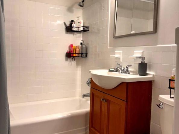 4320 Van Cortlandt Park E 6E, Bronx NY 10470