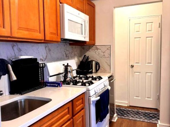 4320 Van Cortlandt Park E 6E, Bronx NY 10470