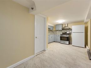 9141 195th Street, Hollis NY 11423