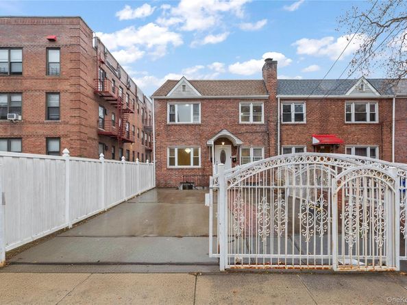 9141 195th Street, Hollis NY 11423