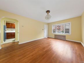 9141 195th Street, Hollis NY 11423