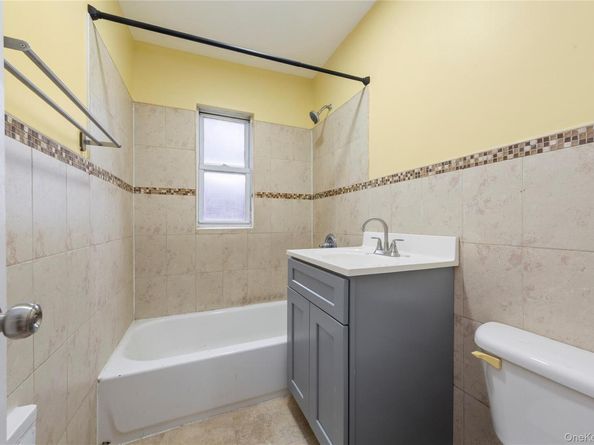 9141 195th Street, Hollis NY 11423