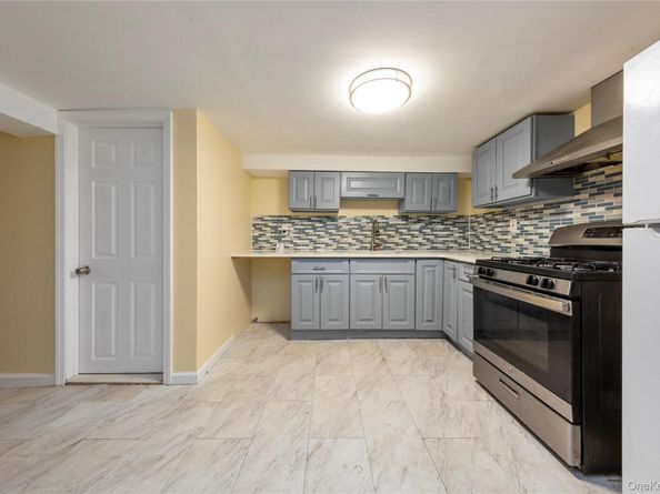 9141 195th Street, Hollis NY 11423