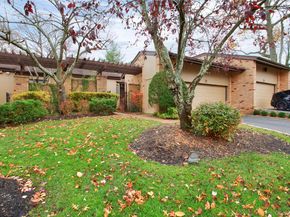 29 Woodland Drive, Roslyn NY 11576