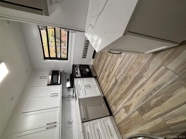 219-07 74th Avenue 447B2, Oakland Gardens NY 11364