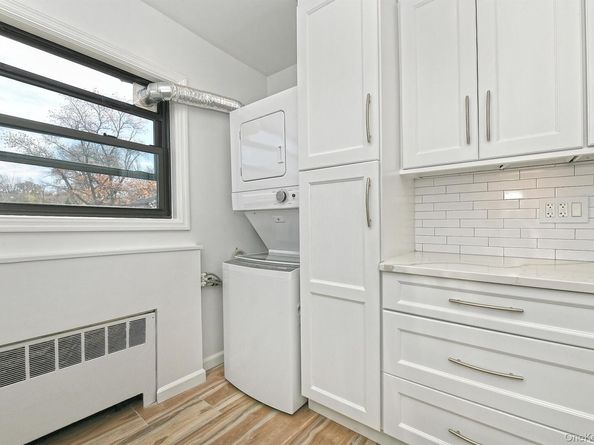 219-07 74th Avenue 447B2, Oakland Gardens NY 11364