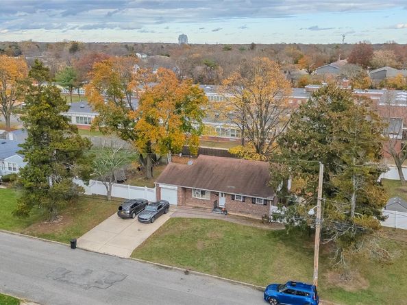 1563 Baldwin Boulevard, Bay Shore NY 11706