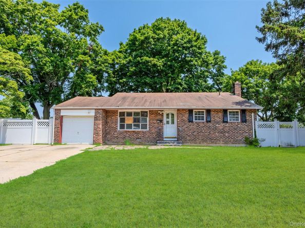 1563 Baldwin Boulevard, Bay Shore NY 11706
