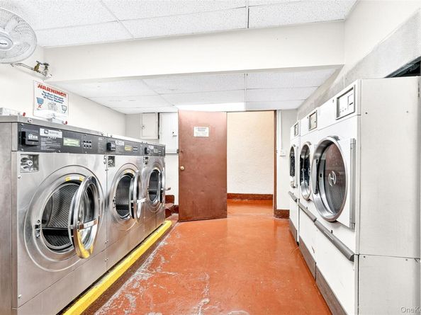 3 Sadore Lane 3F, Yonkers NY 10710