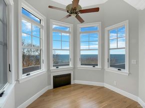 150 Landing Lane, Baiting Hollow NY 11933