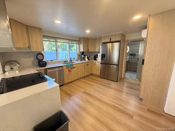 28 Floral Avenue, Bethpage NY 11714