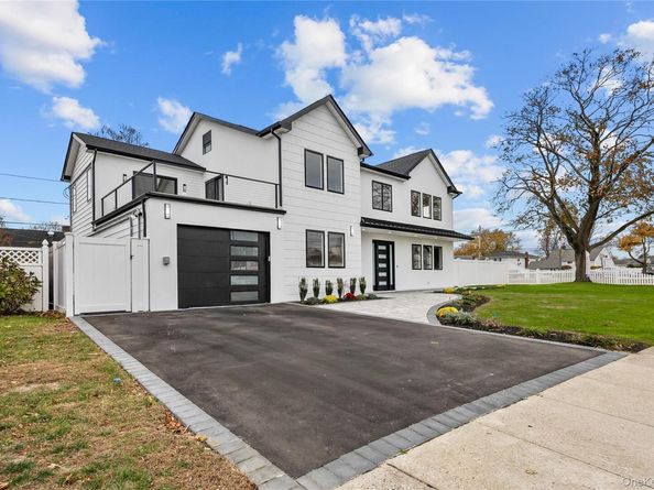 2 Orchid Road, Levittown NY 11756