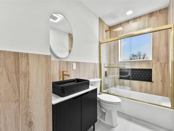 2 Orchid Road, Levittown NY 11756