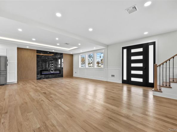 2 Orchid Road, Levittown NY 11756