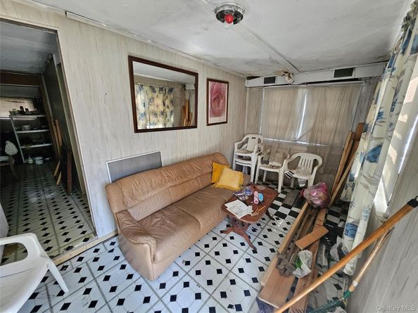 549 Granny Road, Medford NY 11763