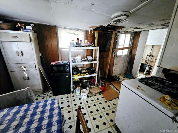 549 Granny Road, Medford NY 11763