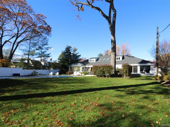 12 Combes Avenue, Rockville Centre NY 11570