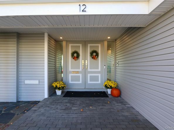 12 Combes Avenue, Rockville Centre NY 11570