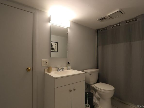 12 Combes Avenue, Rockville Centre NY 11570