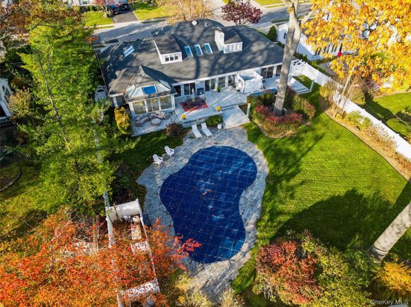 12 Combes Avenue, Rockville Centre NY 11570