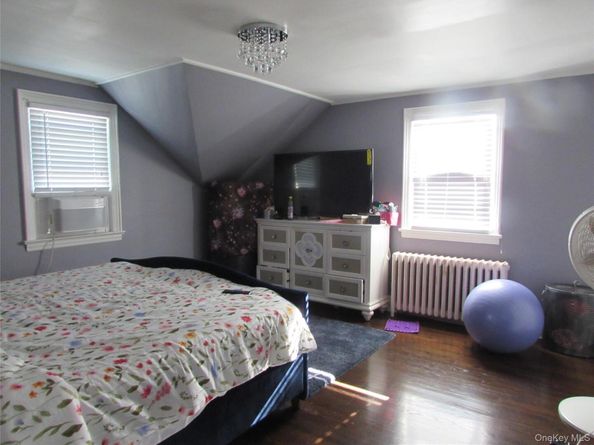 51 Phoenix Street, Hempstead NY 11550