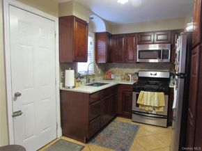 51 Phoenix Street, Hempstead NY 11550