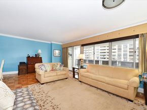 18-15 215 2G, Bayside NY 11360