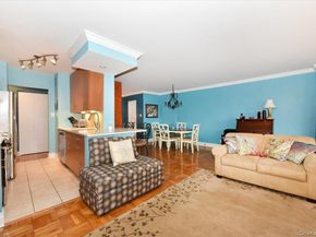 18-15 215 2G, Bayside NY 11360