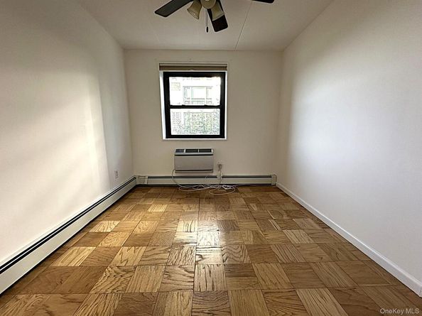 1085 Warburton Avenue 121, Yonkers NY 10701