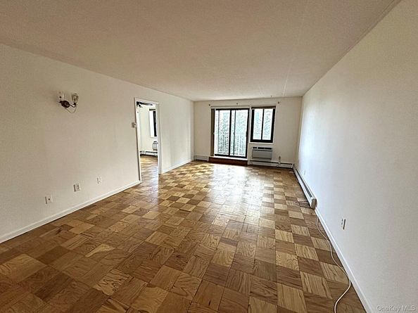 1085 Warburton Avenue 121, Yonkers NY 10701