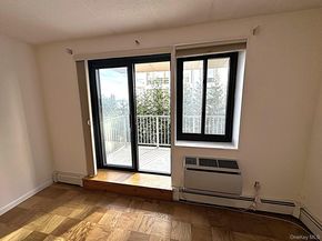 1085 Warburton Avenue 121, Yonkers NY 10701