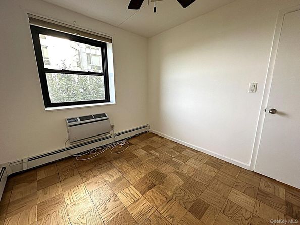 1085 Warburton Avenue 121, Yonkers NY 10701