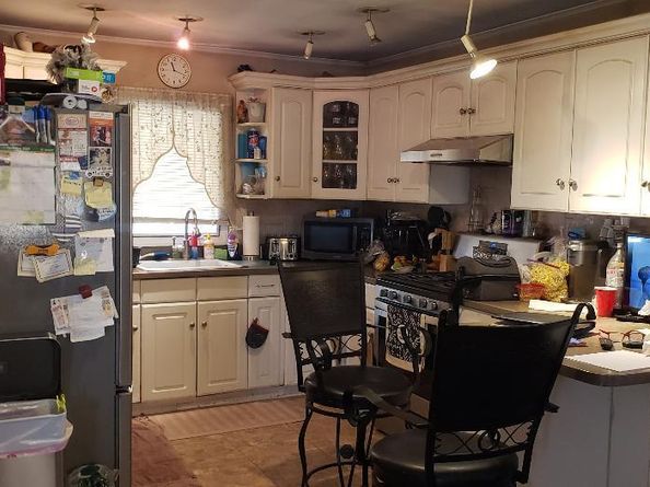 12 Enness Avenue, Bethpage NY 11714