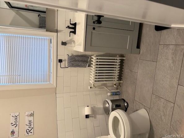 679 E 241st Street, Bronx NY 10470