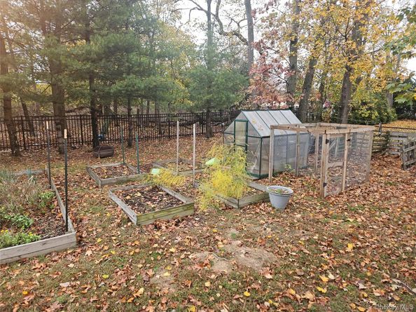 18 Woodland Drive, East Islip NY 11730