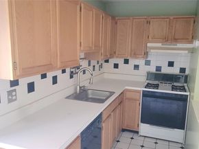 35 Gibbs Road 22, Coram NY 11727