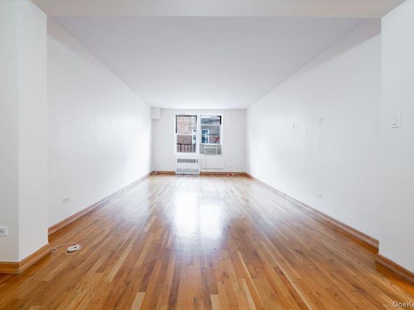 65-65 Wetherole Street 4M, Rego Park NY 11374